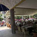 Twenty One Hotel